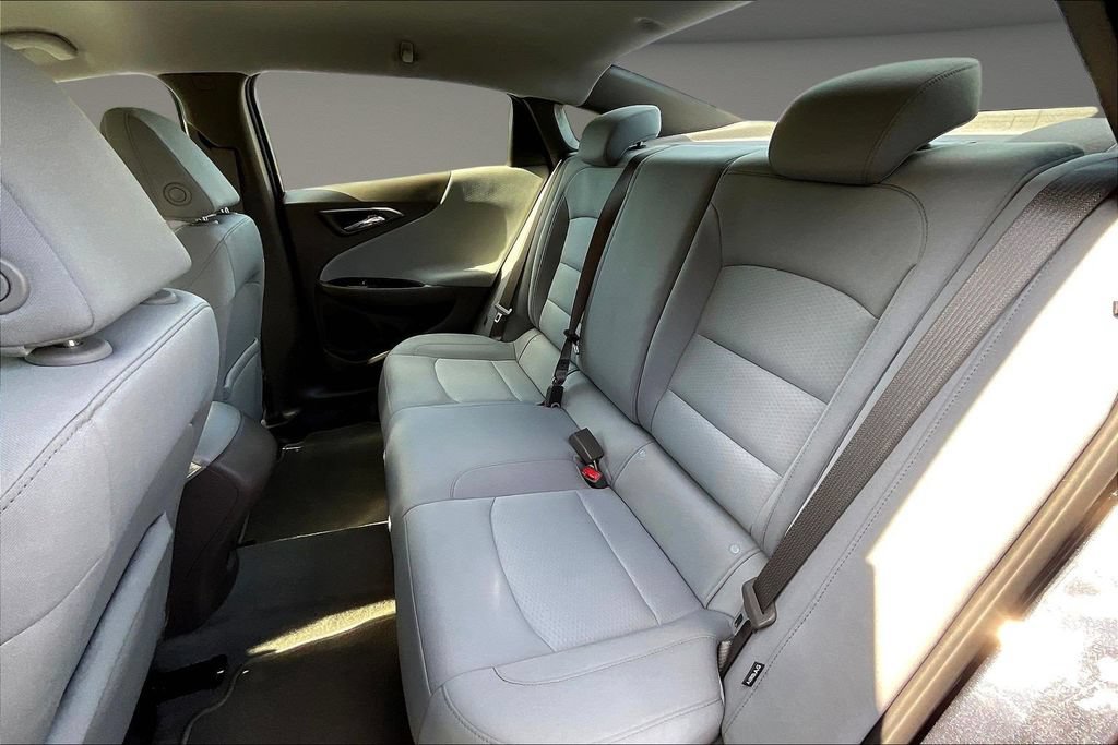 Used 2022 Chevrolet Malibu LS w/ Driver Confidence Package II FWD image 25