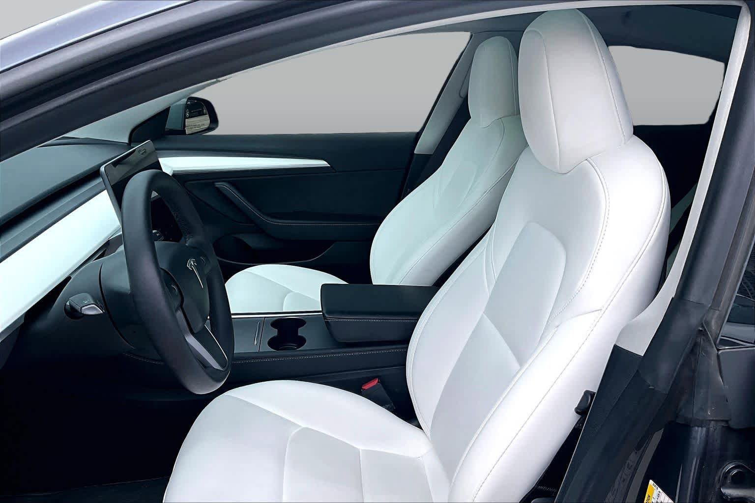 Used 2023 Tesla Model 3 Standard Range RWD image 7