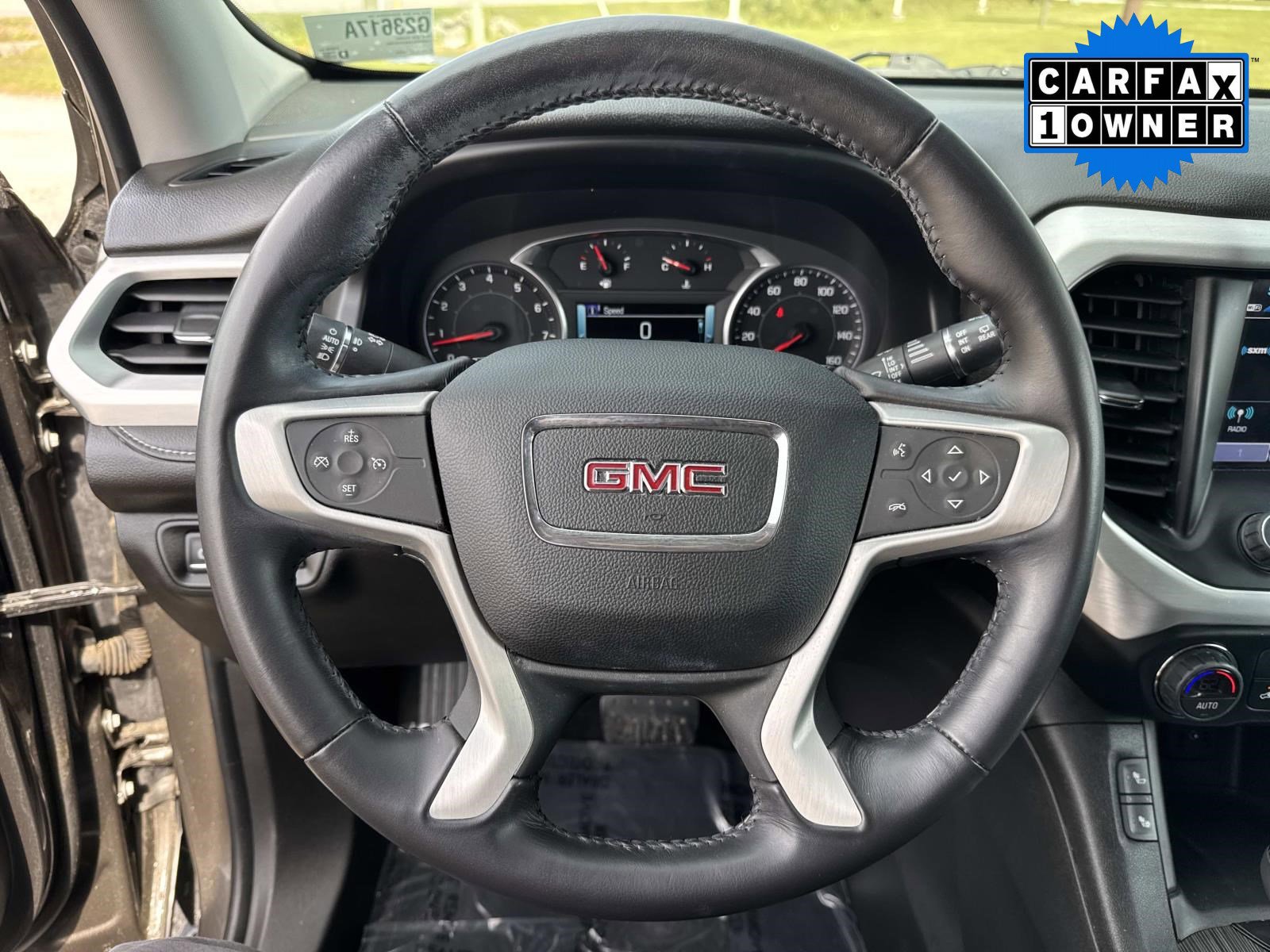 Used 2019 GMC Acadia SLT image 33