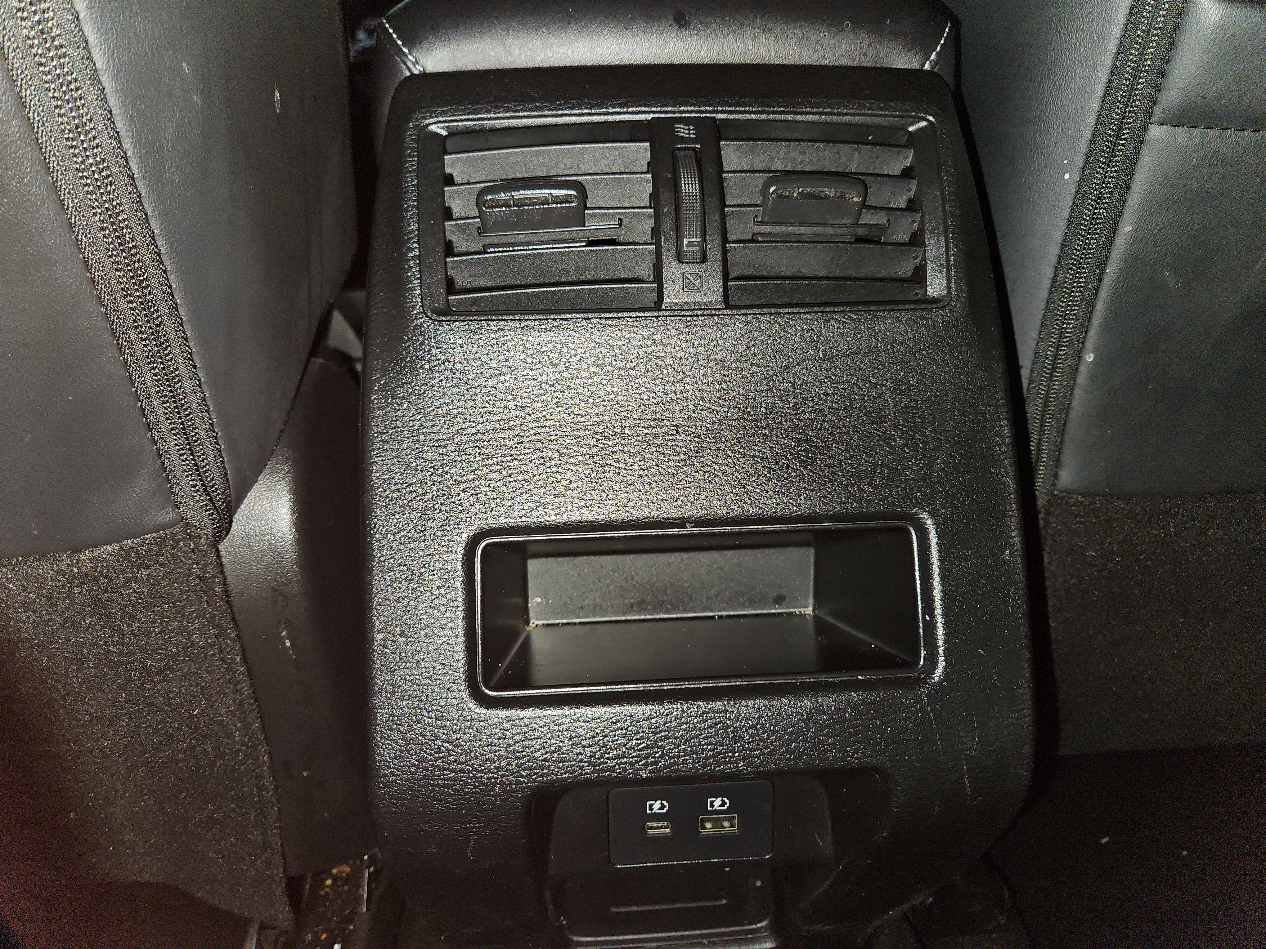 Used 2023 Mitsubishi Outlander SE image 20