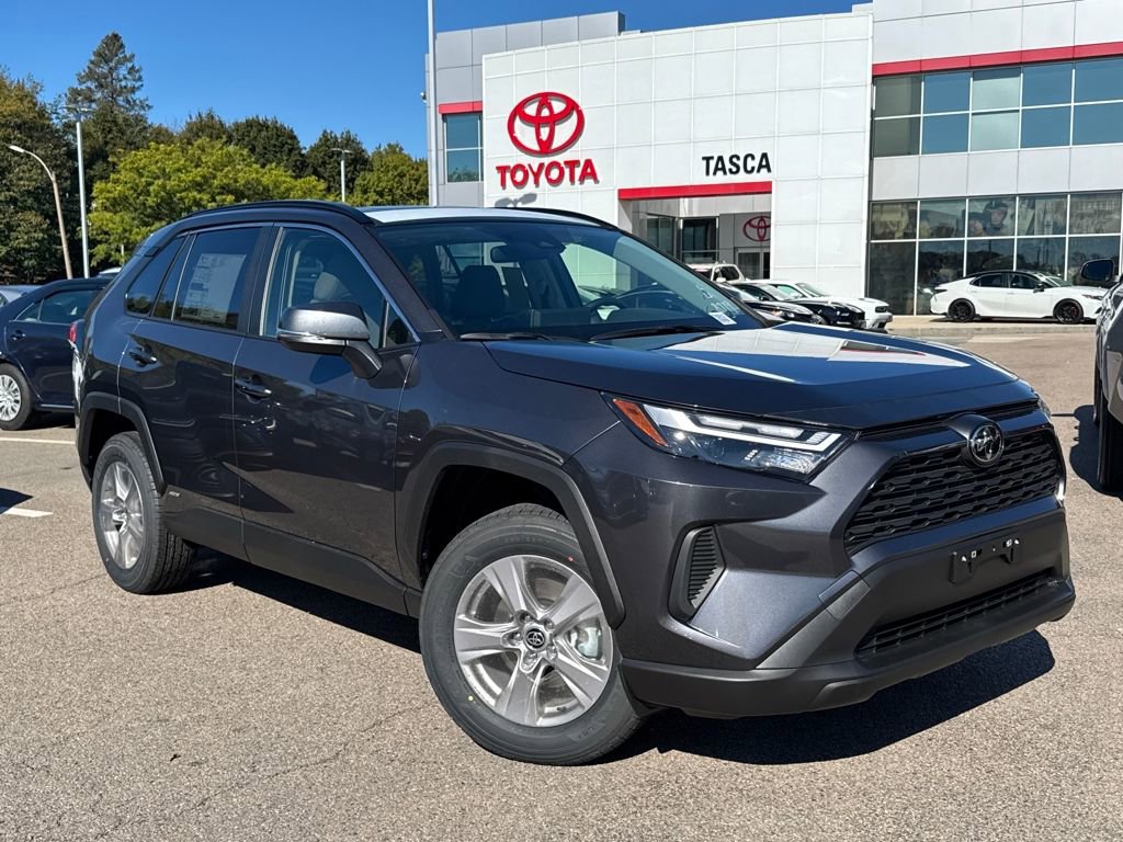 New 2025 Toyota RAV4 XLE