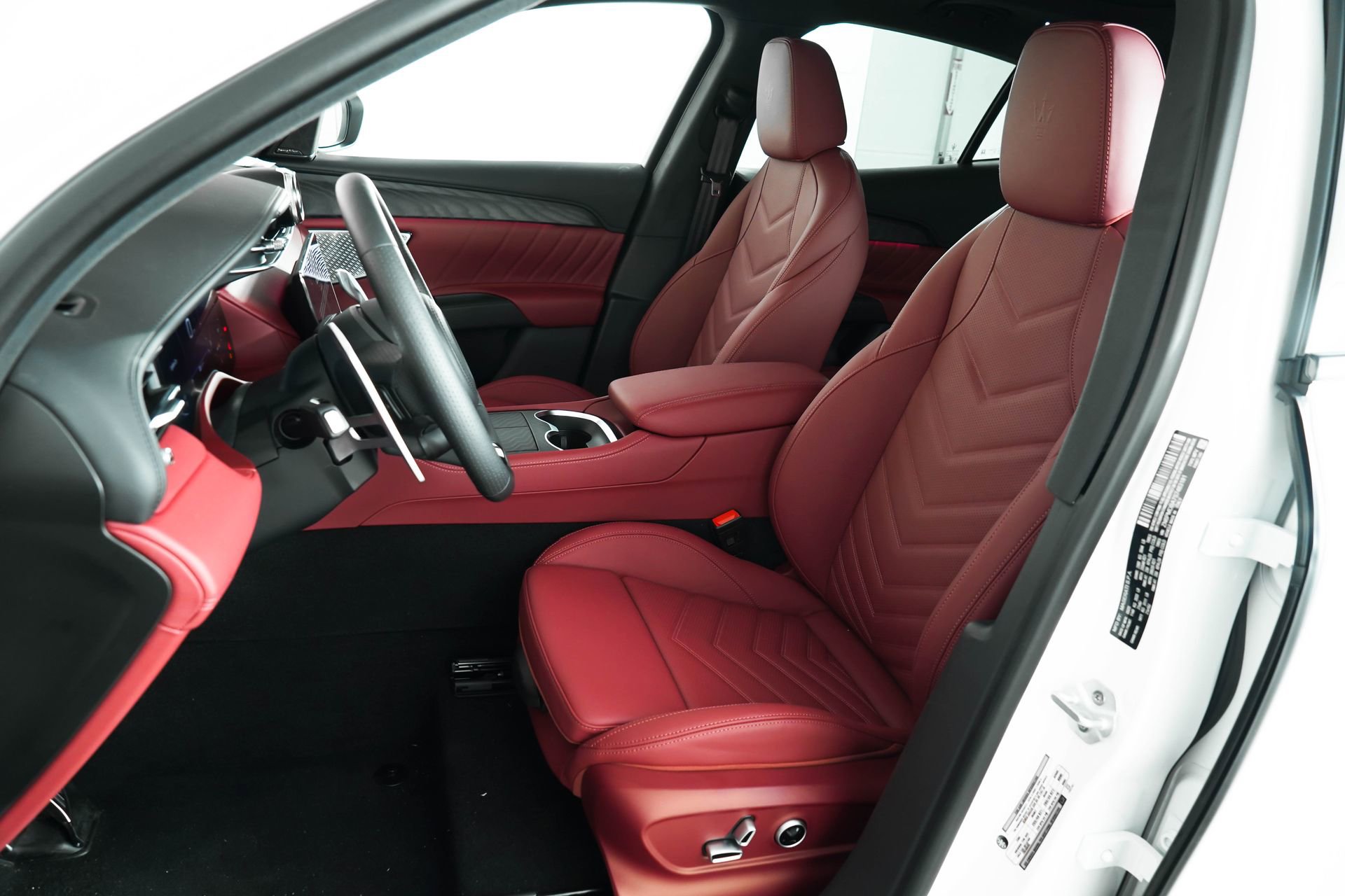 New 2025 Maserati Grecale Modena image 36