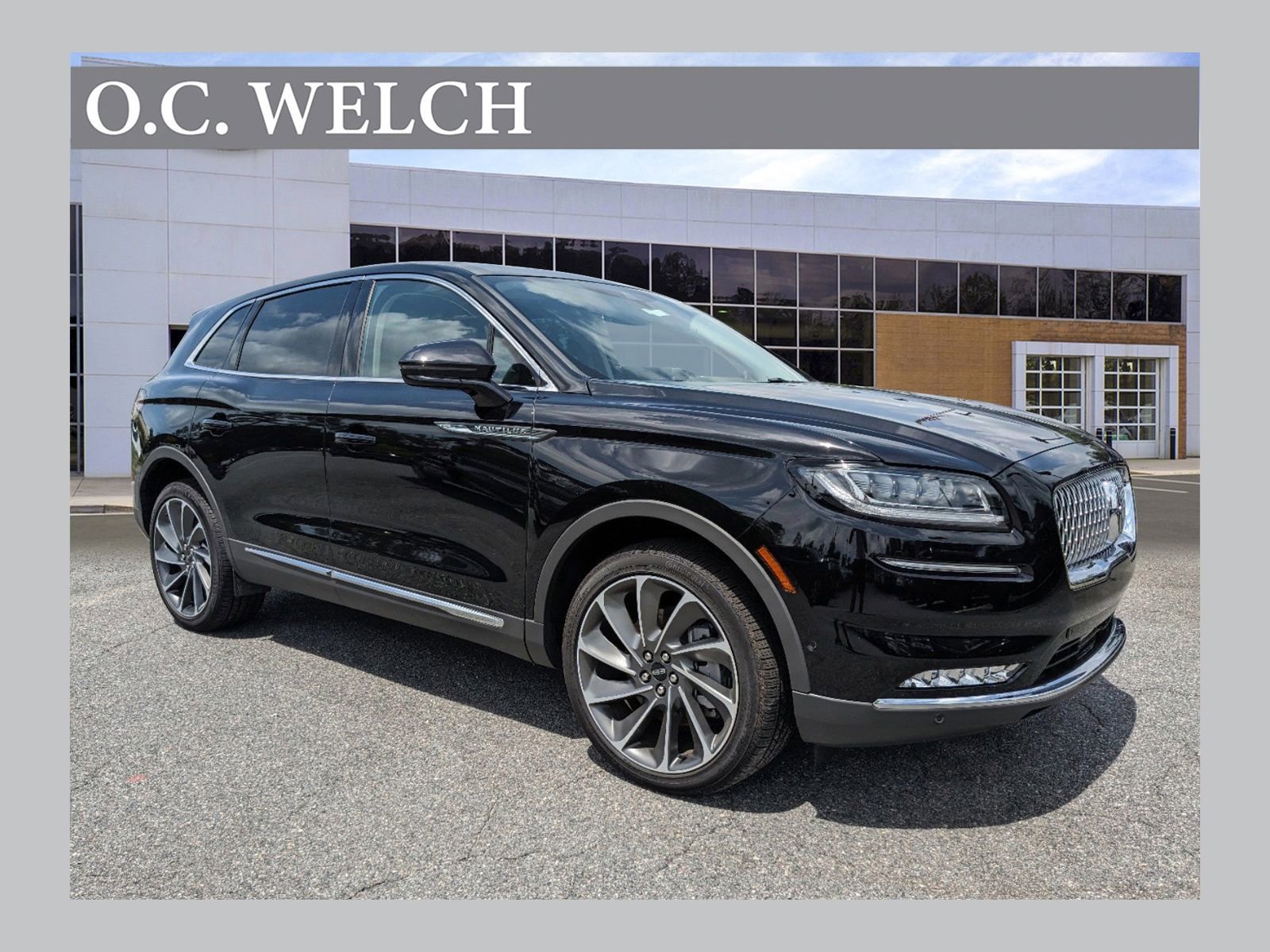 Certified 2023 Lincoln Nautilus Reserve w/ Equipment Group 202A image 1