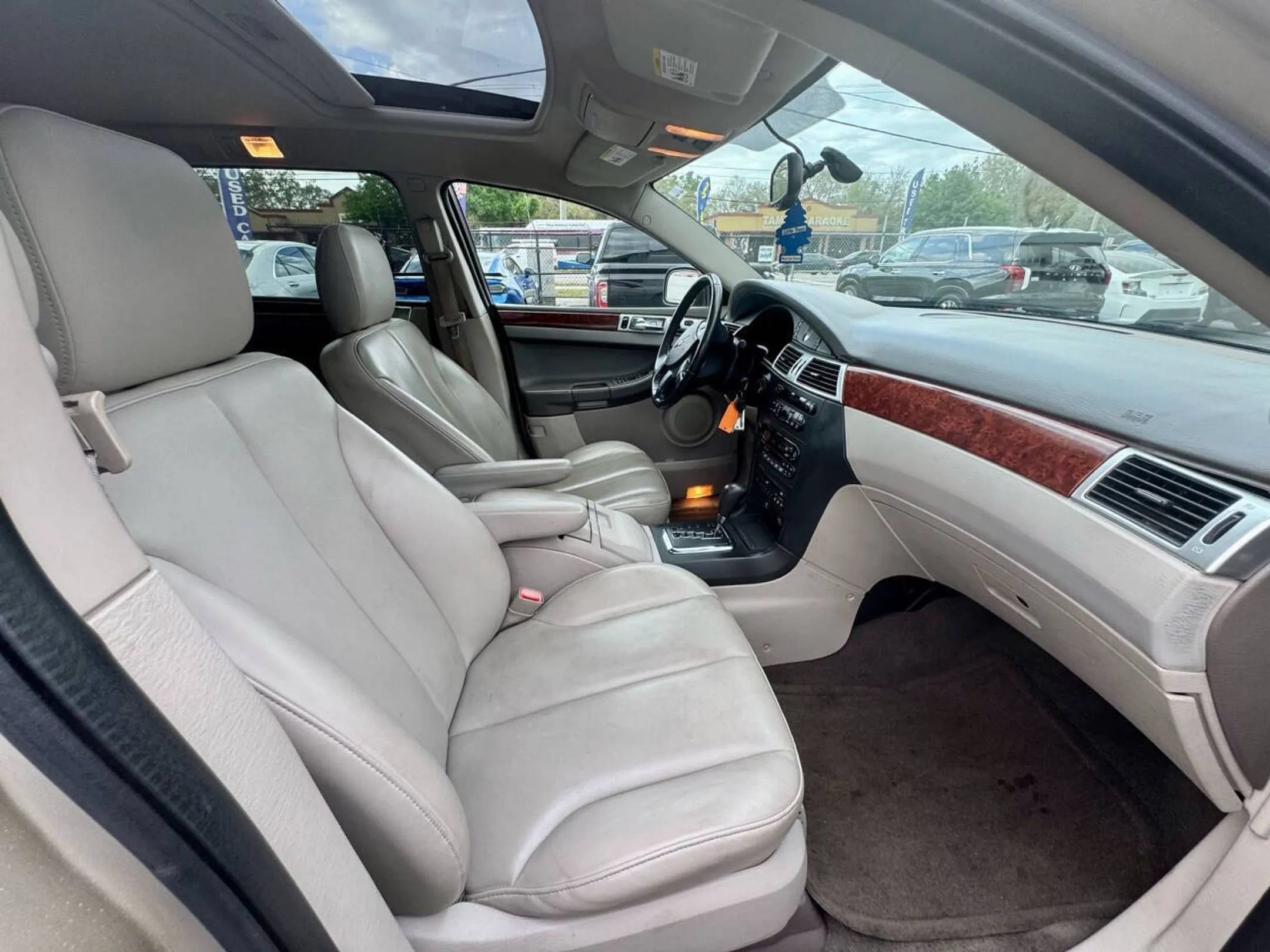 Used 2006 Chrysler Pacifica Touring AWD/4WD image 14