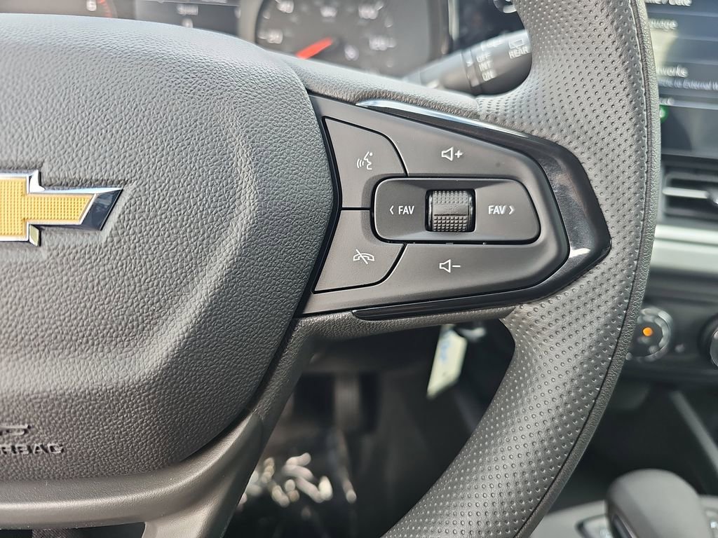 New 2026 Chevrolet Trax LS w/ LS Convenience Package image 17