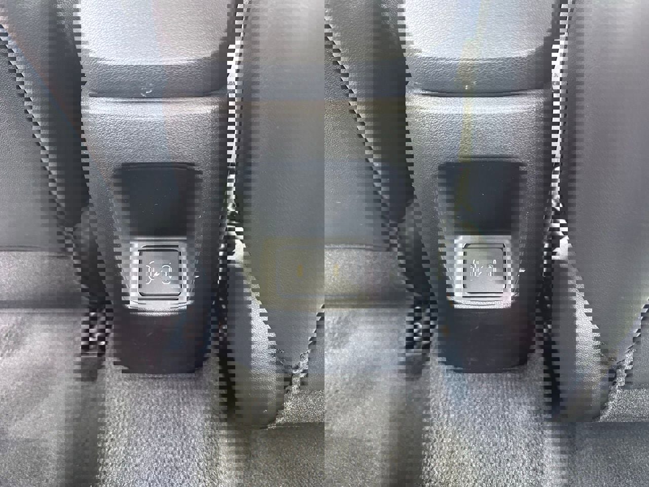 Certified 2024 Hyundai Elantra Limited image 17