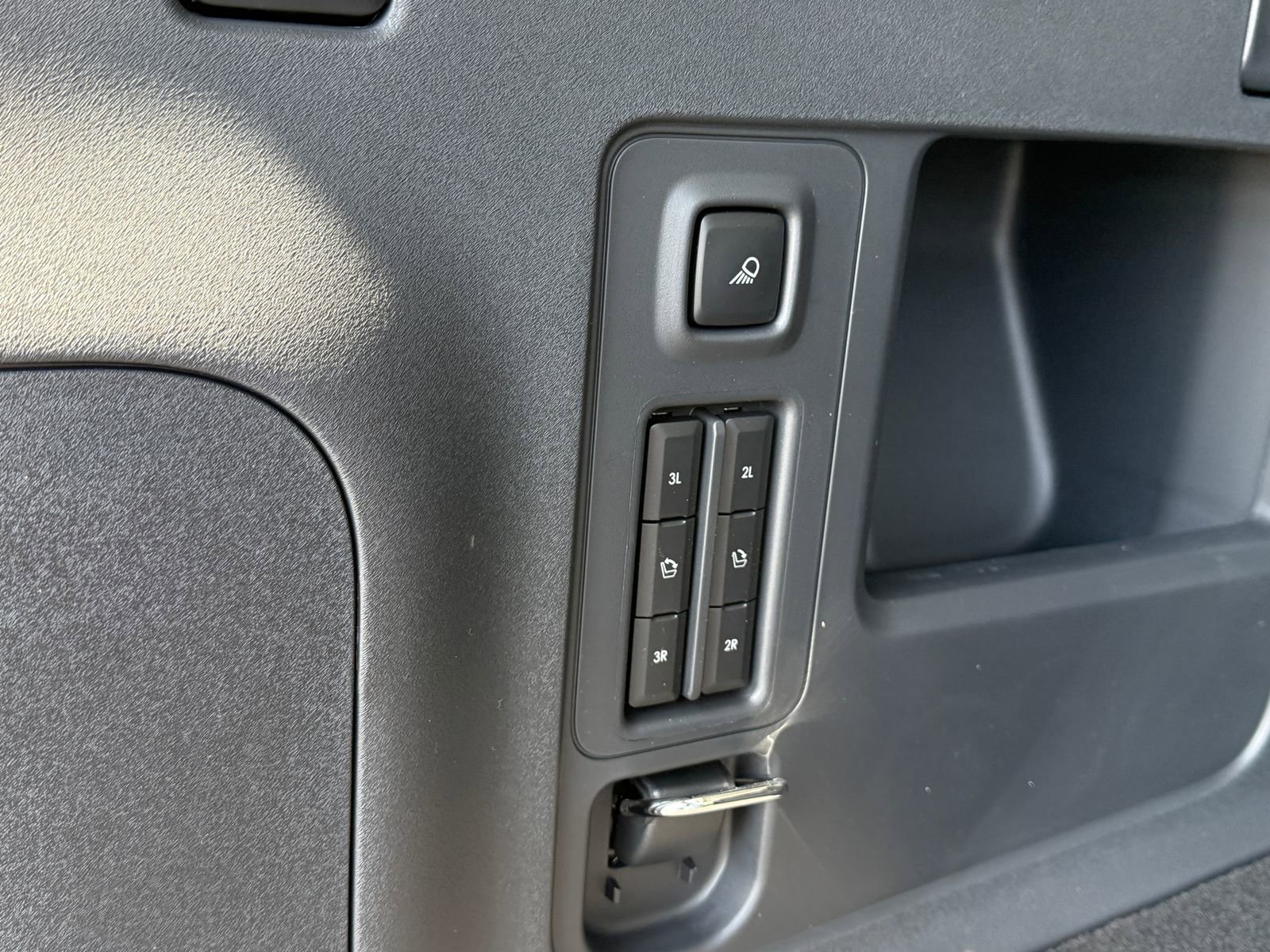 New 2026 Lincoln Navigator L Reserve AWD/4WD image 19