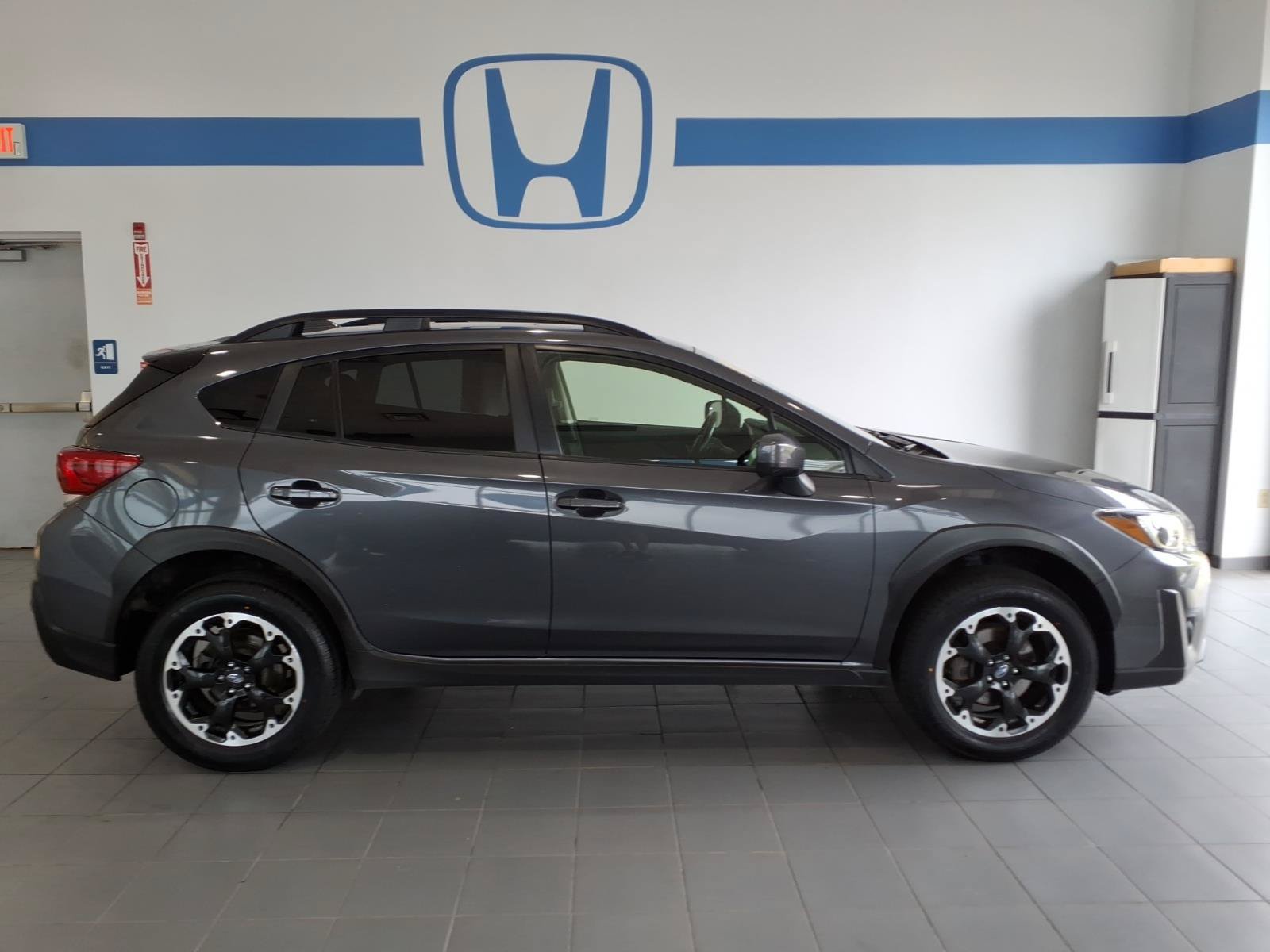 Certified 2023 Subaru Crosstrek 2.0i Premium AWD/4WD image 4