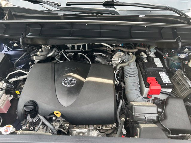 Used 2022 Toyota Highlander XLE AWD/4WD image 9