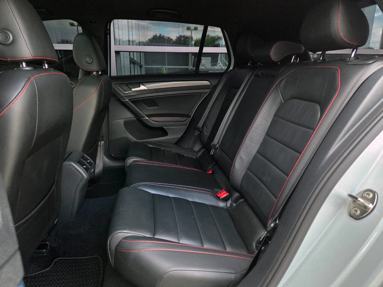 Used 2018 Volkswagen GTI Autobahn image 12