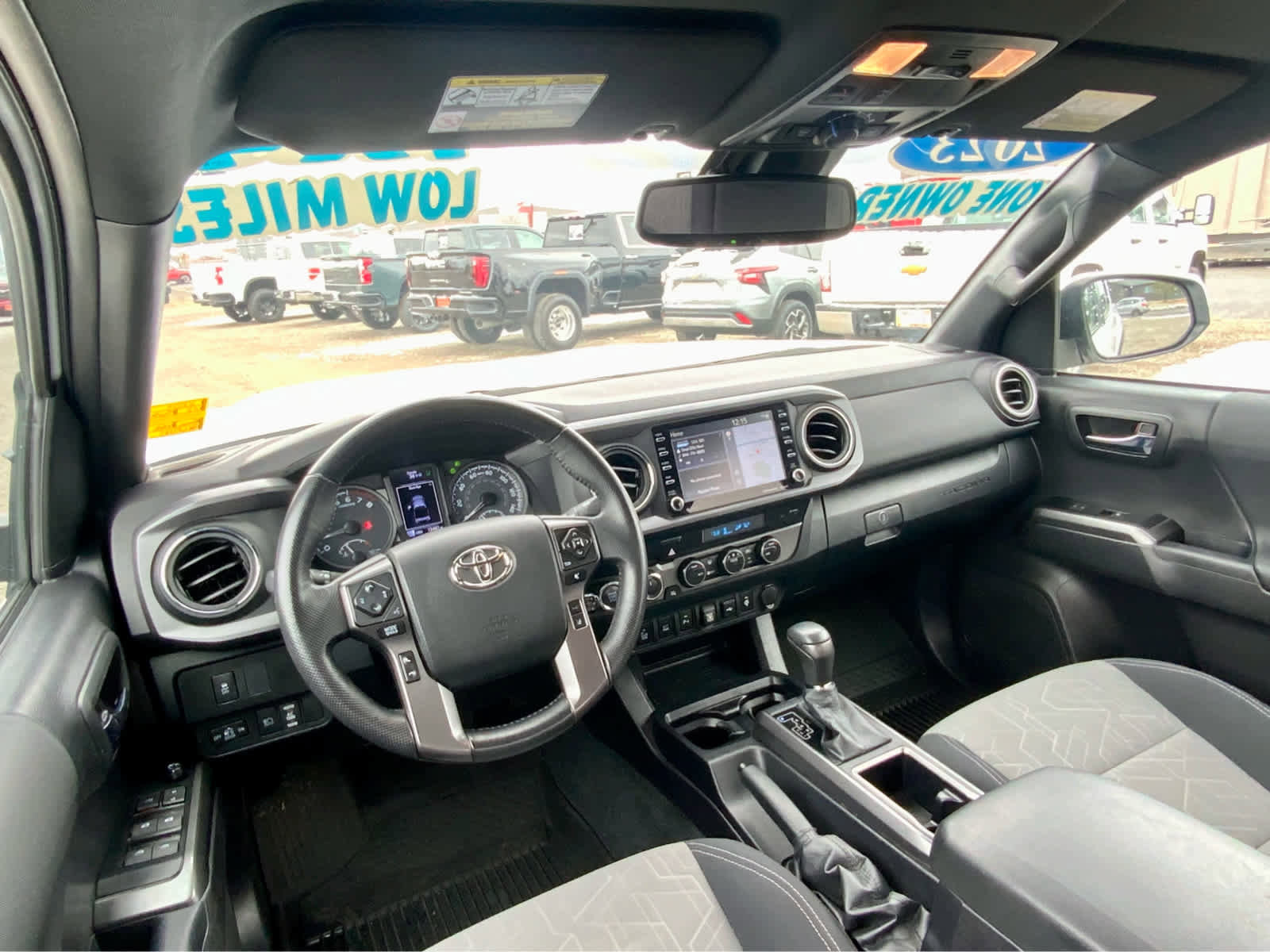 Used 2023 Toyota Tacoma TRD Off-Road w/ Technology Package image 33