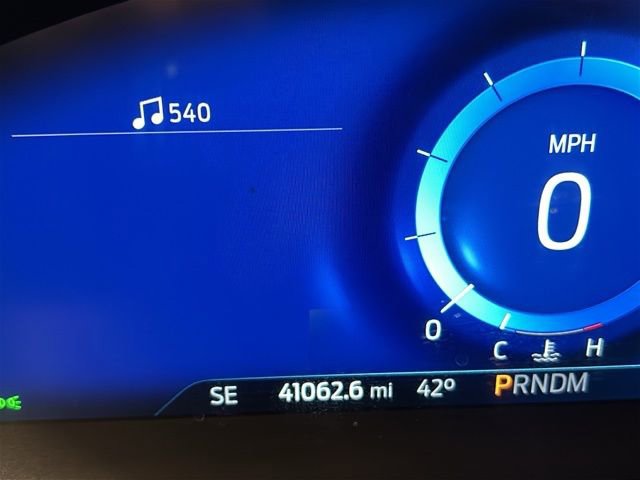 Used 2021 Ford Explorer Platinum w/ Premium Technology Package image 18