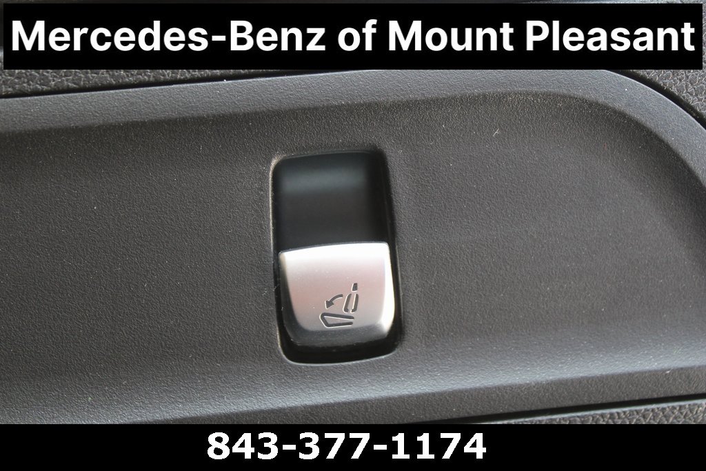 Used 2022 Mercedes-Benz GLC 300 4MATIC w/ Driver Assistance Package image 10