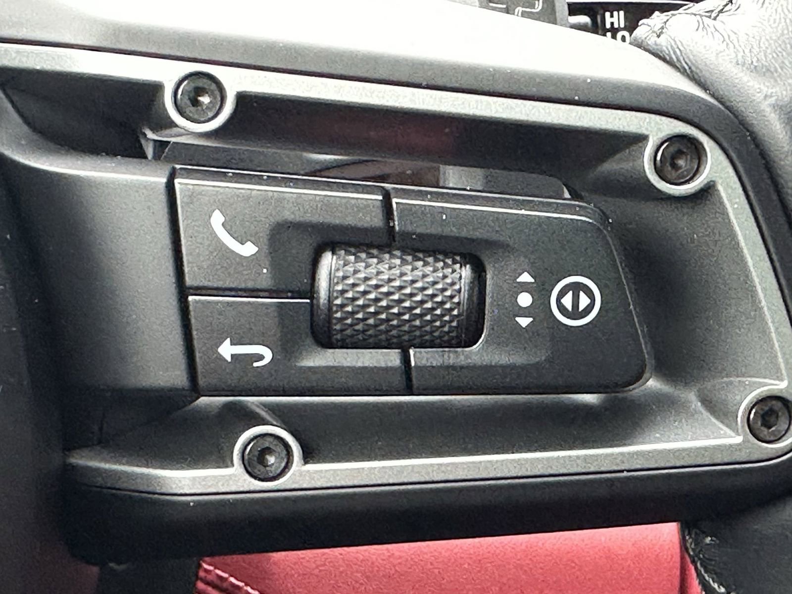 Certified 2024 Porsche Panamera image 27