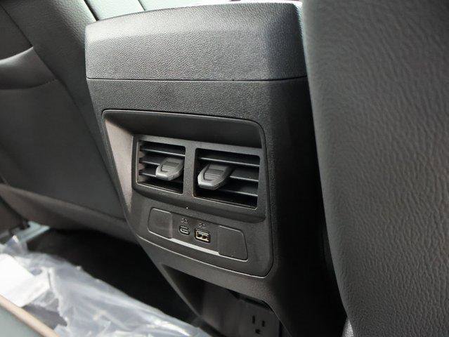 New 2025 GMC Canyon Denali image 13