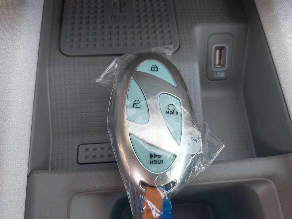 New 2024 Hyundai Ioniq 6 SEL AWD/4WD image 31