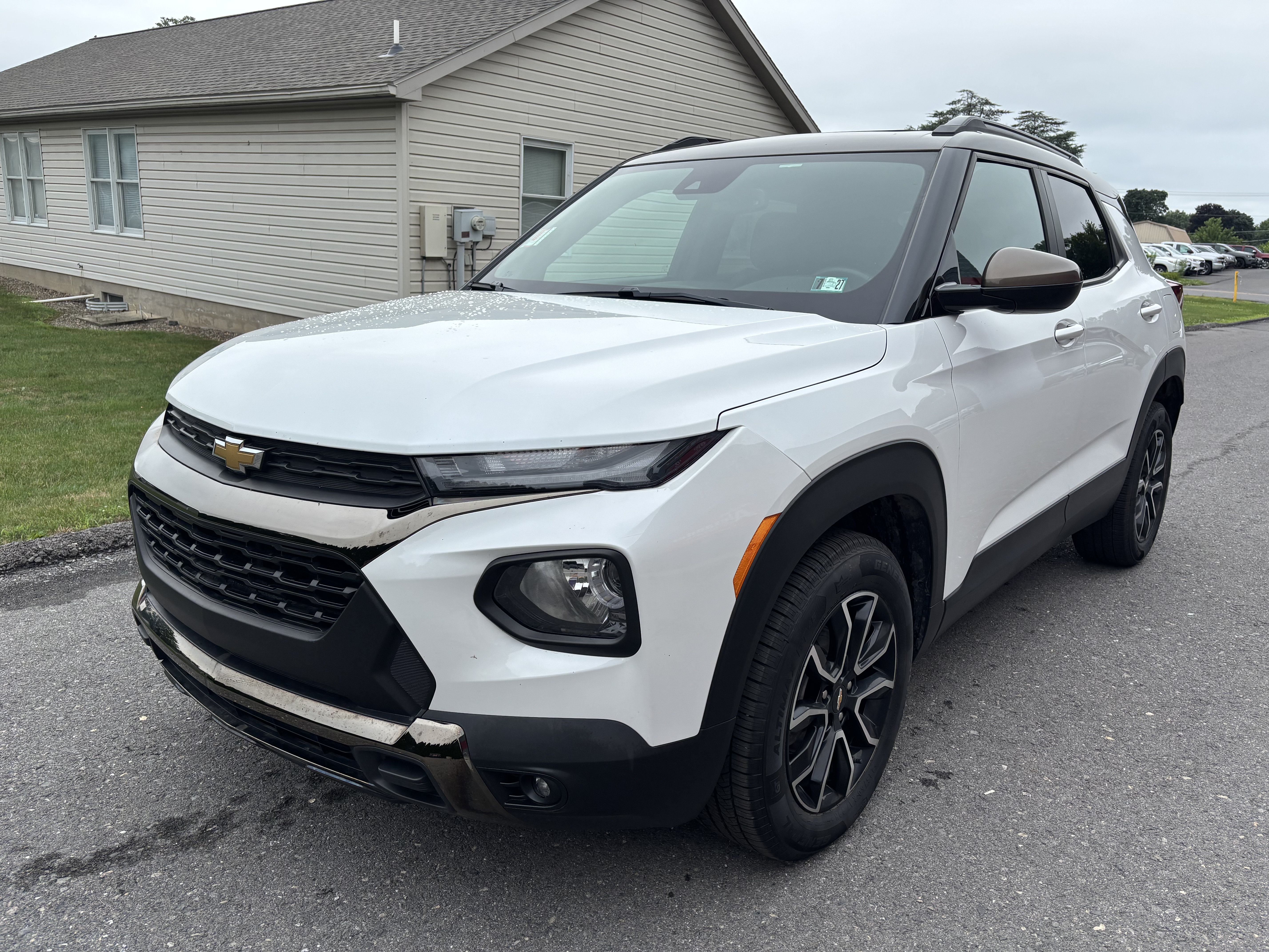 Used 2021 Chevrolet TrailBlazer ACTIV w/ Sun and Liftgate Package AWD/4WD image 8