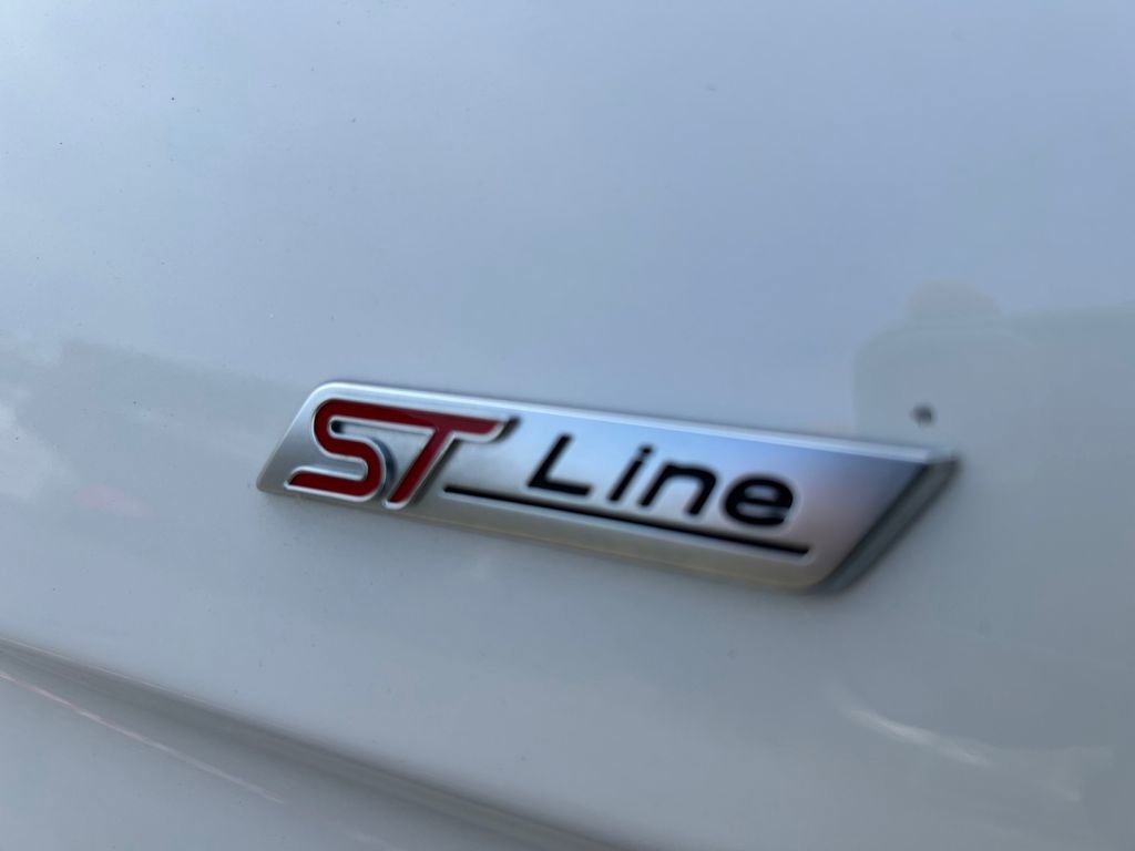 Used 2022 Ford Edge ST-Line w/ Class II Trailer Tow Package AWD/4WD image 33