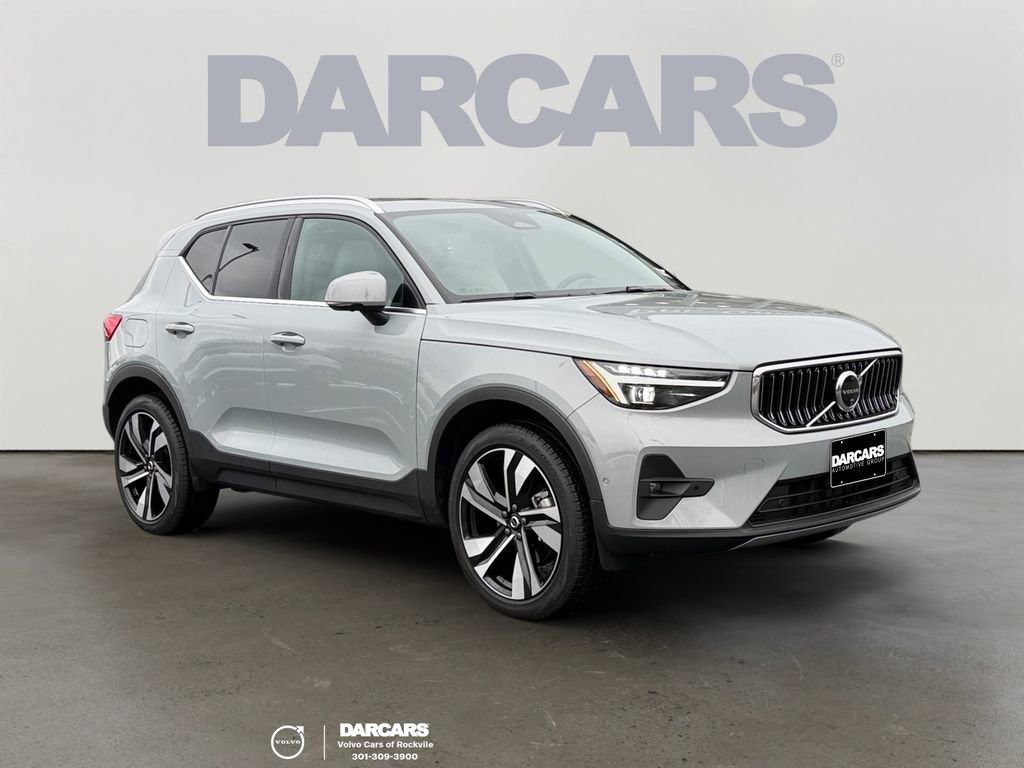 Certified 2025 Volvo XC40 B5 Ultra w/ Climate Package image 1