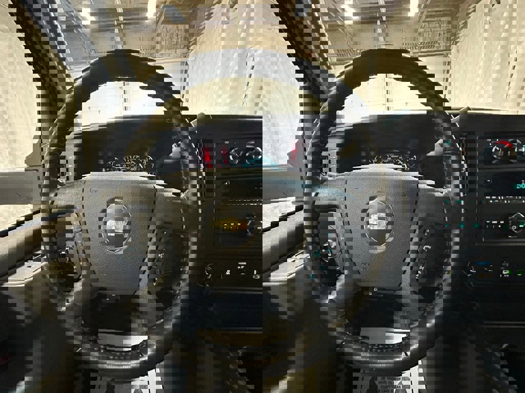 Used 2022 Chevrolet Express 3500 w/ Power Convenience Package image 20