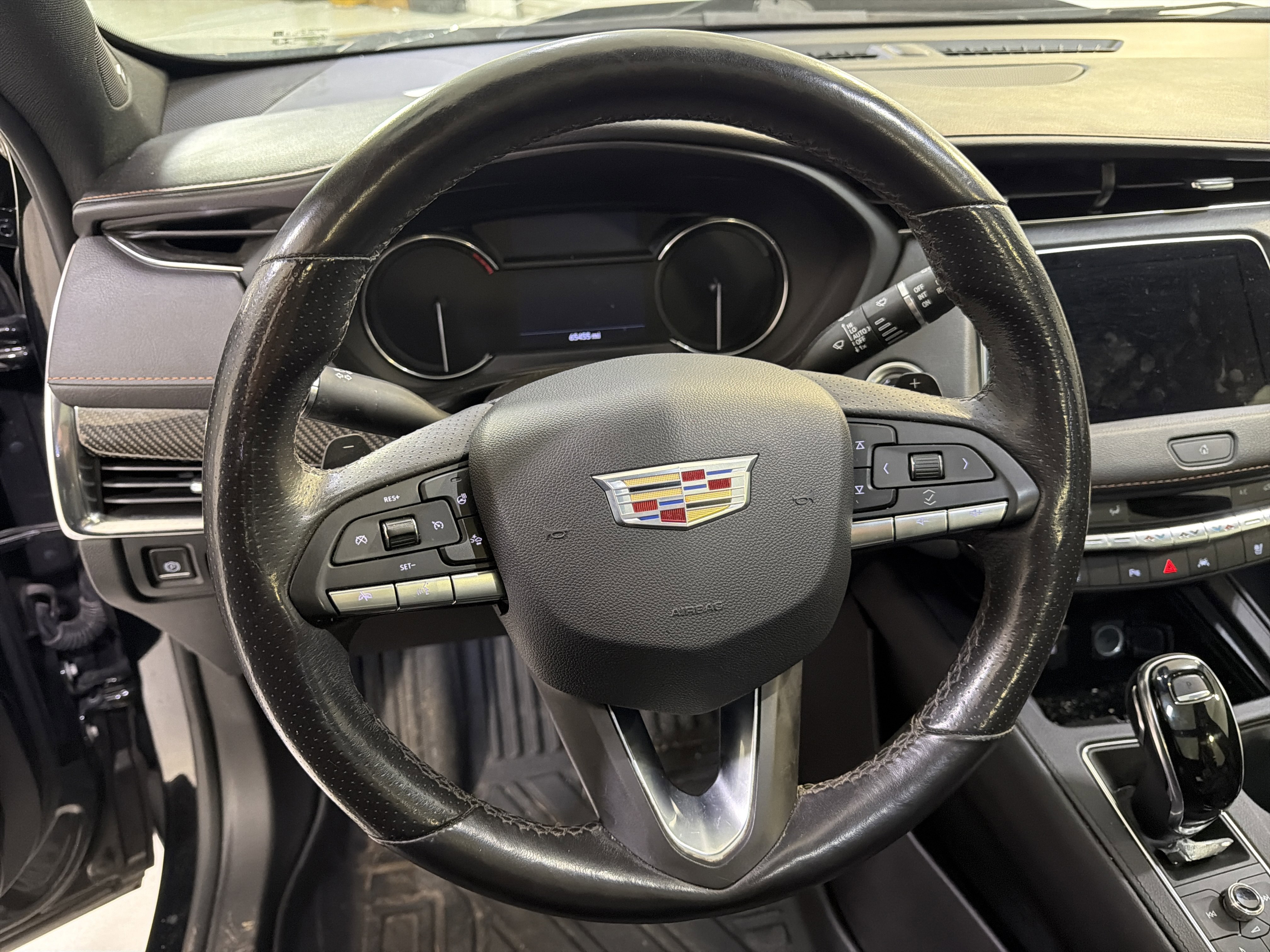 Used 2023 Cadillac XT4 Sport FWD image 13