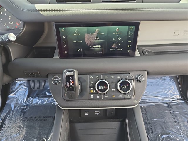 Used 2024 Land Rover Defender 110 S image 20