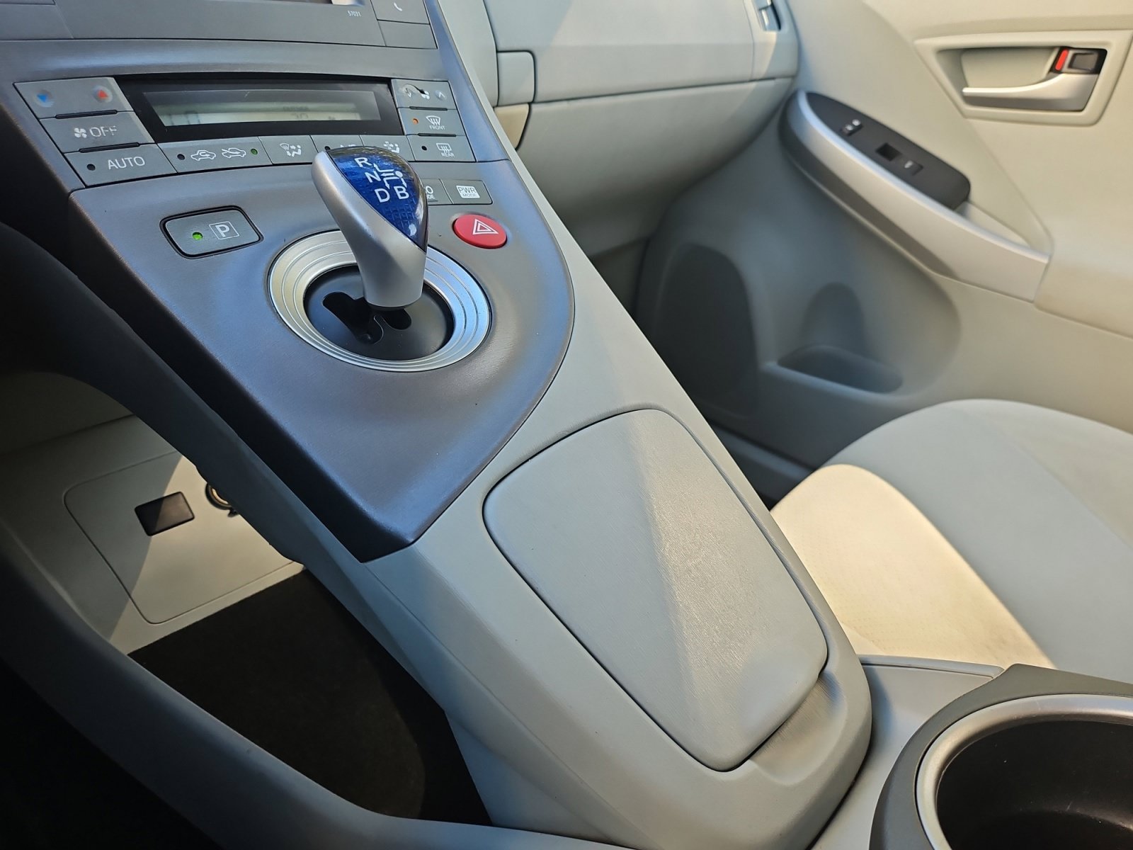 Used 2012 Toyota Prius Two FWD image 29