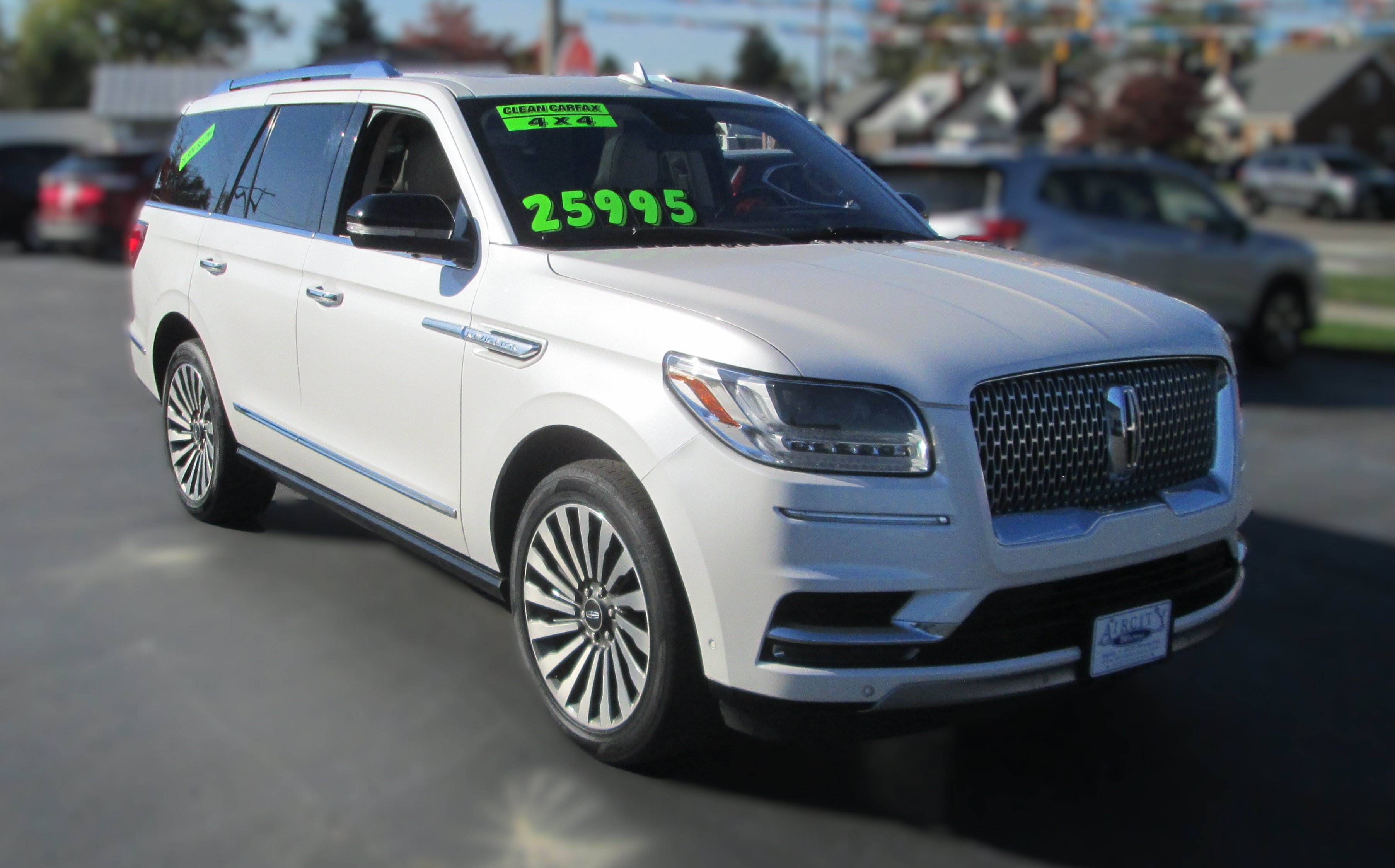 Used 2019 Lincoln Navigator Reserve AWD/4WD image 1
