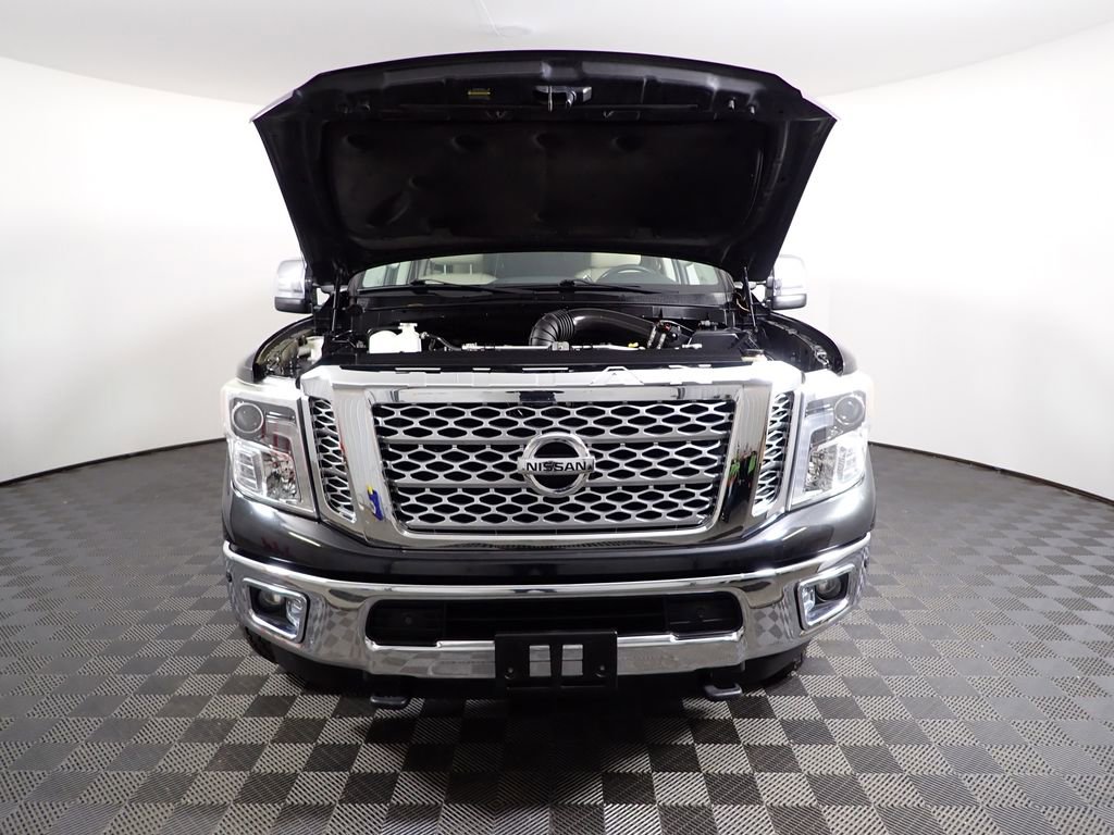 Used 2016 Nissan Titan SL image 10