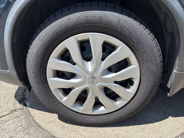 Used 2016 Nissan Rogue S FWD image 10