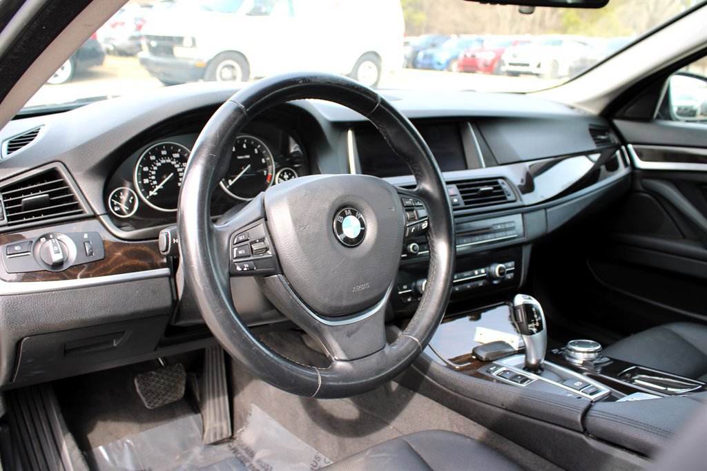 Used 2015 BMW 528i Sedan image 15