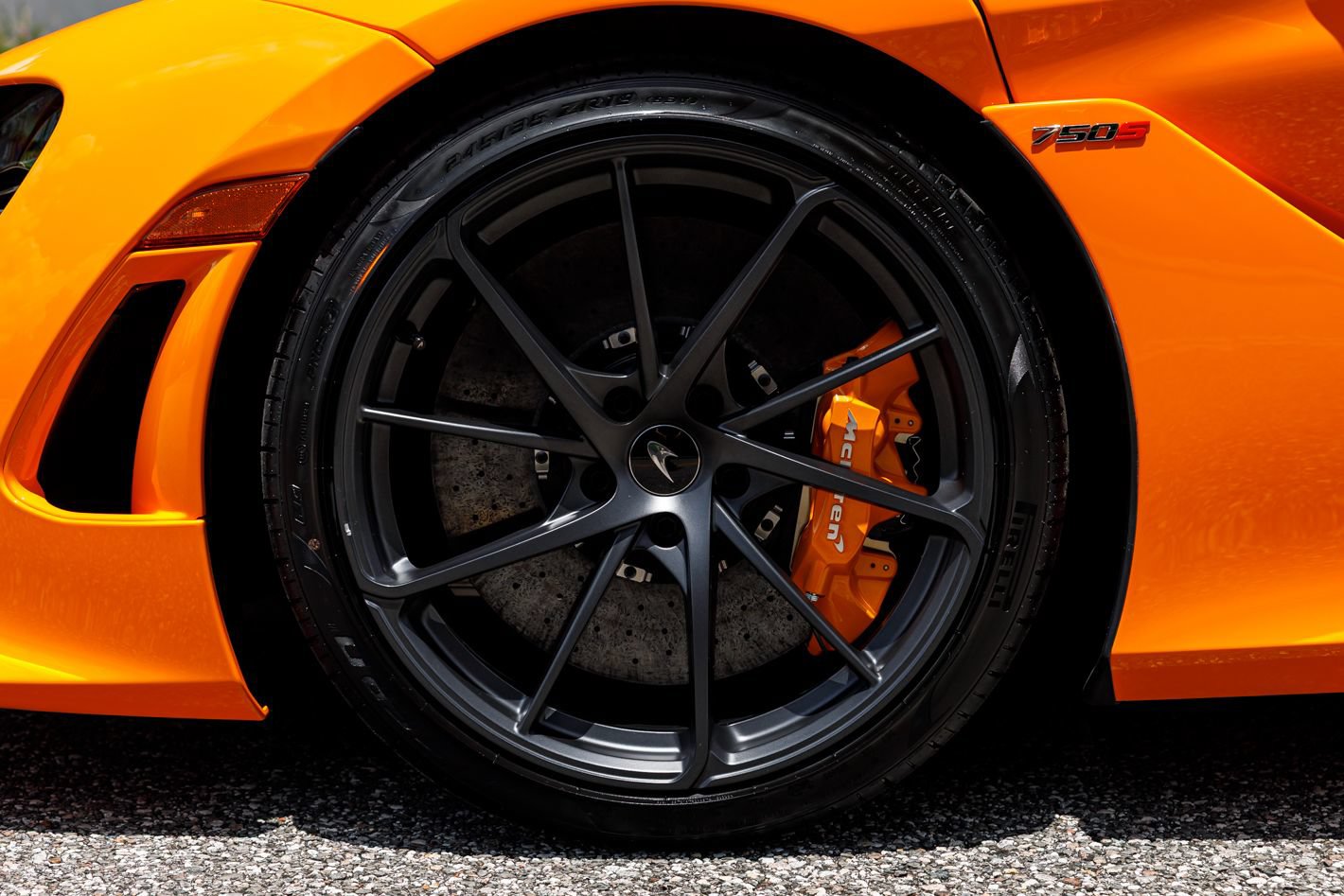 New 2027 McLaren 750S RWD image 31