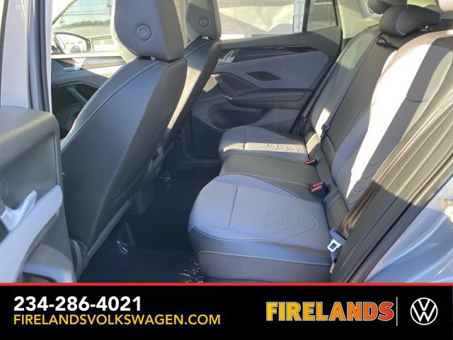 New 2025 Volkswagen Tiguan SE image 57