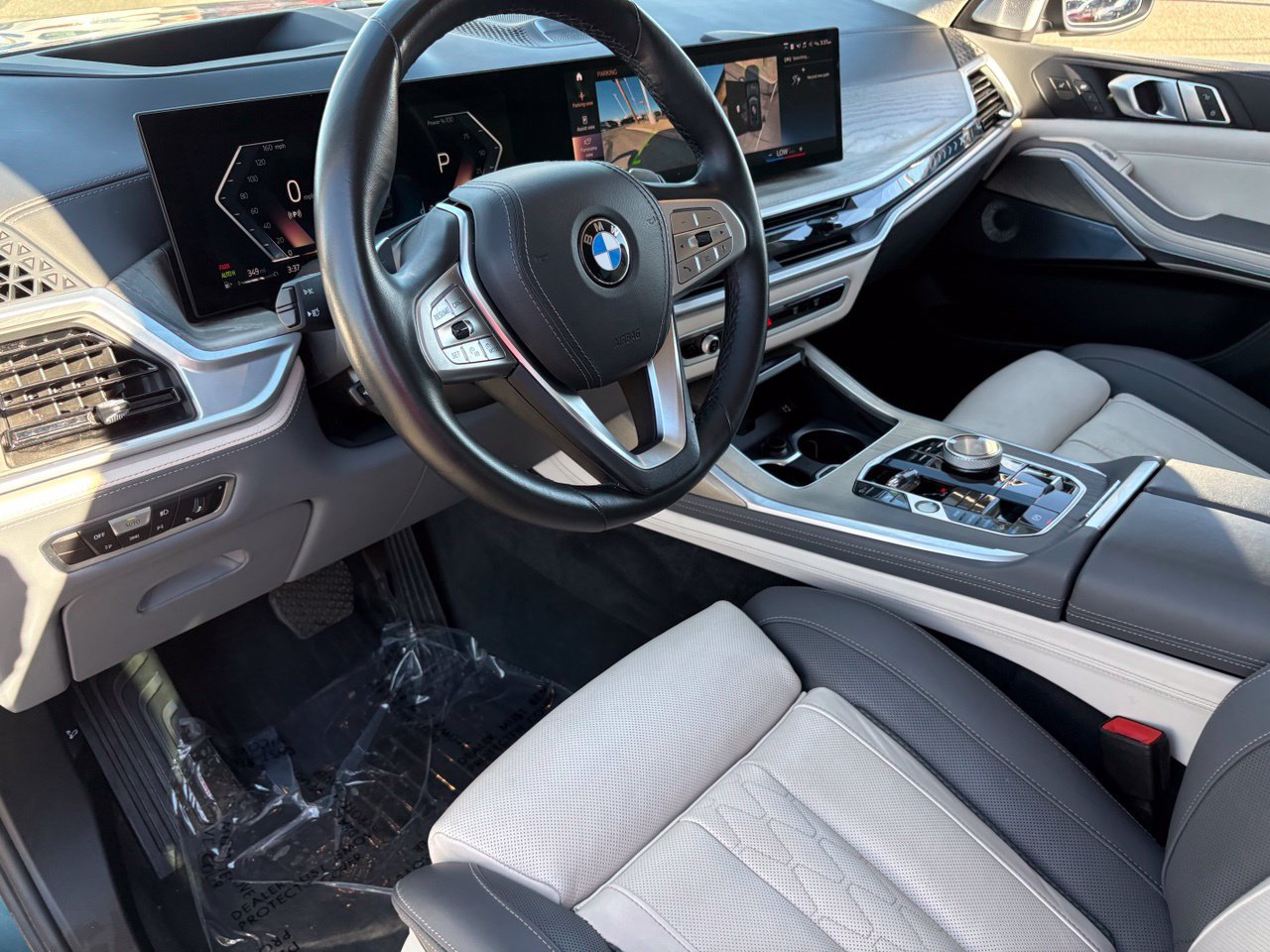 Used 2023 BMW X7 xDrive40i w/ Executive Package AWD/4WD image 17