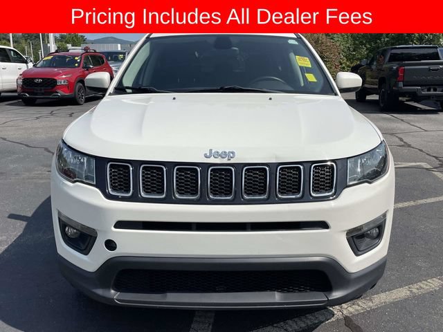 Used 2017 Jeep Compass Latitude AWD/4WD image 13