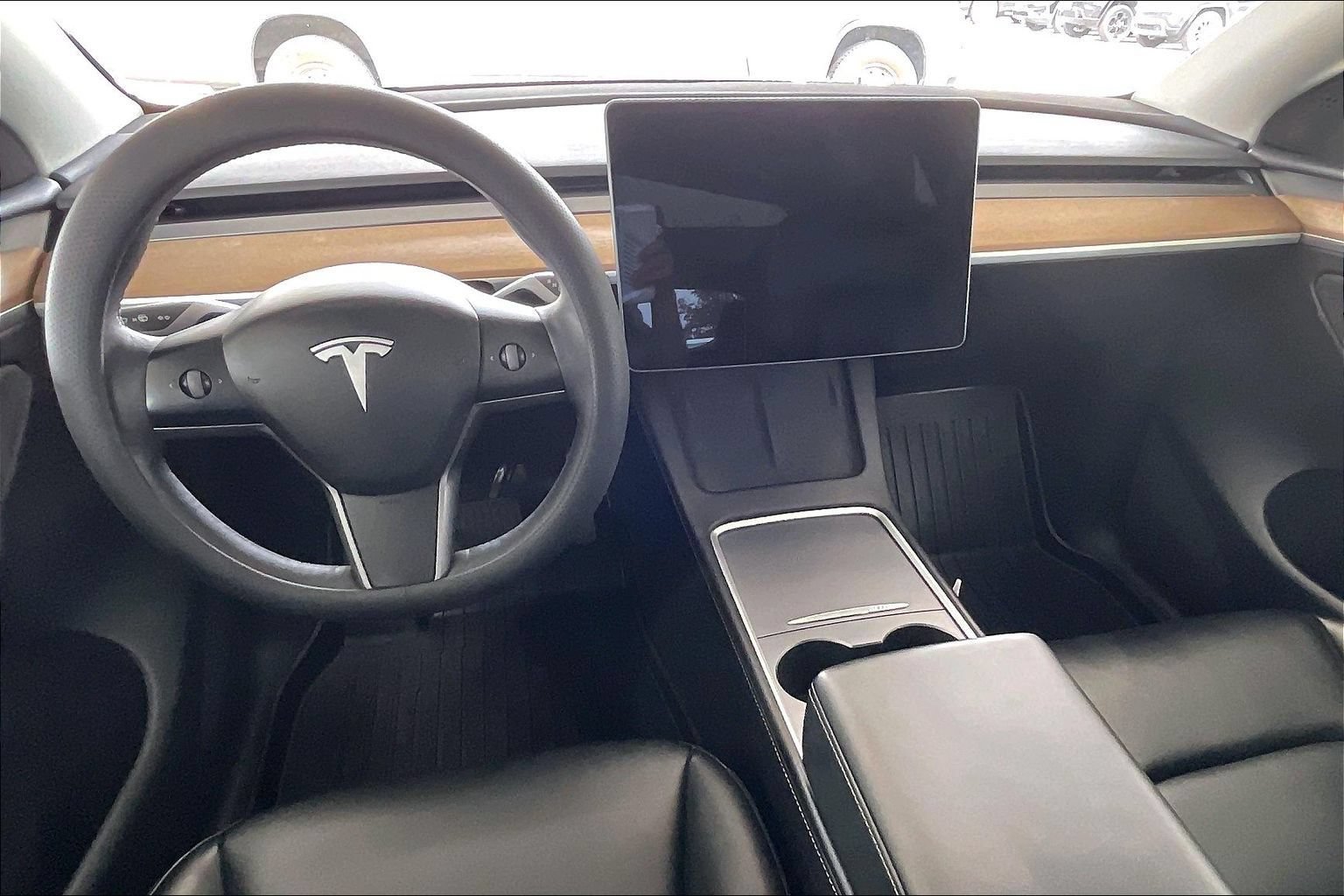 Used 2024 Tesla Model Y Long Range AWD/4WD image 7