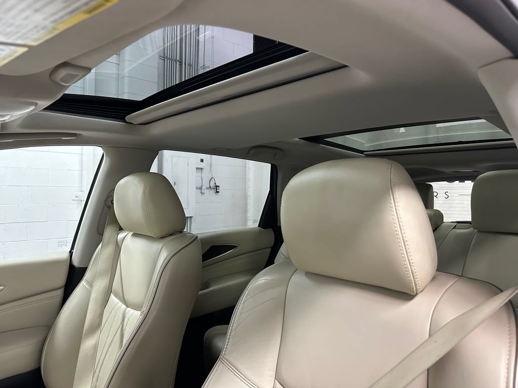 Used 2018 INFINITI QX60 Luxe w/ Deluxe Technology Package AWD/4WD image 37