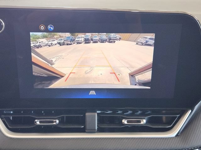 Used 2026 Chevrolet Equinox LT FWD image 6