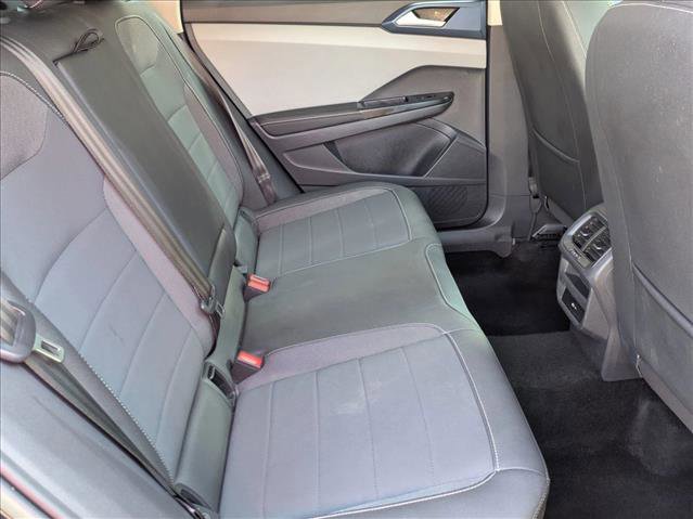Used 2024 Volkswagen Taos SE image 20