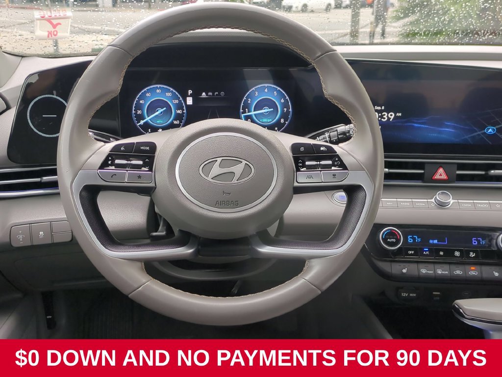 Used 2025 Hyundai Elantra SEL FWD image 23
