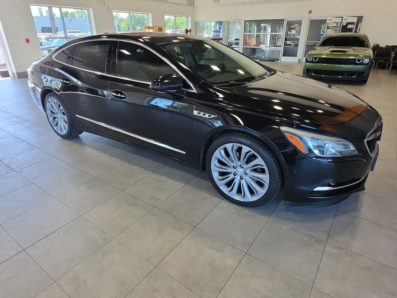 Used 2018 Buick LaCrosse Premium w/ Driver Confidence Package #2 FWD image 5