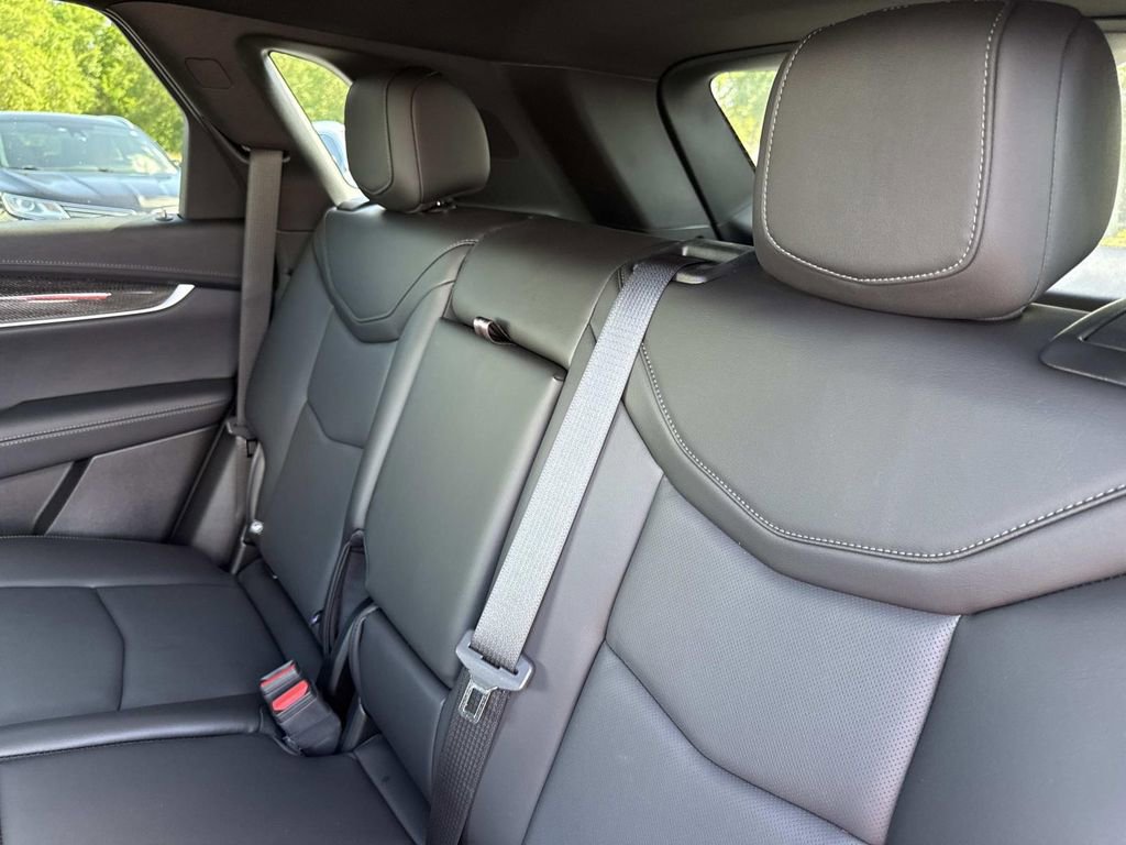 New 2026 Cadillac XT5 Sportv w/ LPO, Onyx Lite Package image 14