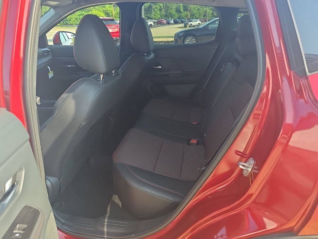 Certified 2025 Nissan Kicks SR AWD/4WD image 12