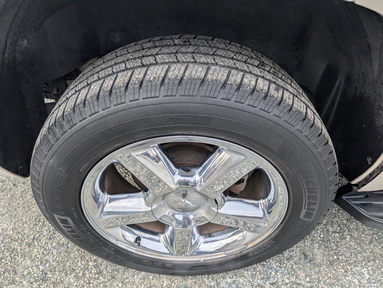 Used 2012 Chevrolet Tahoe LTZ image 6