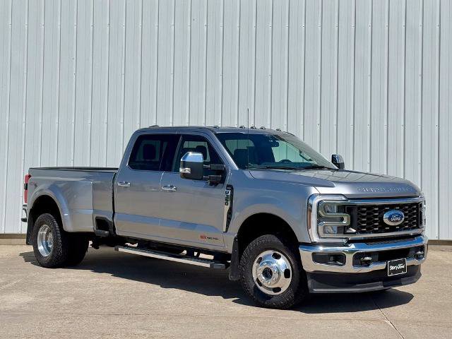 Certified 2024 Ford F350 Lariat w/ Chrome Package image 8