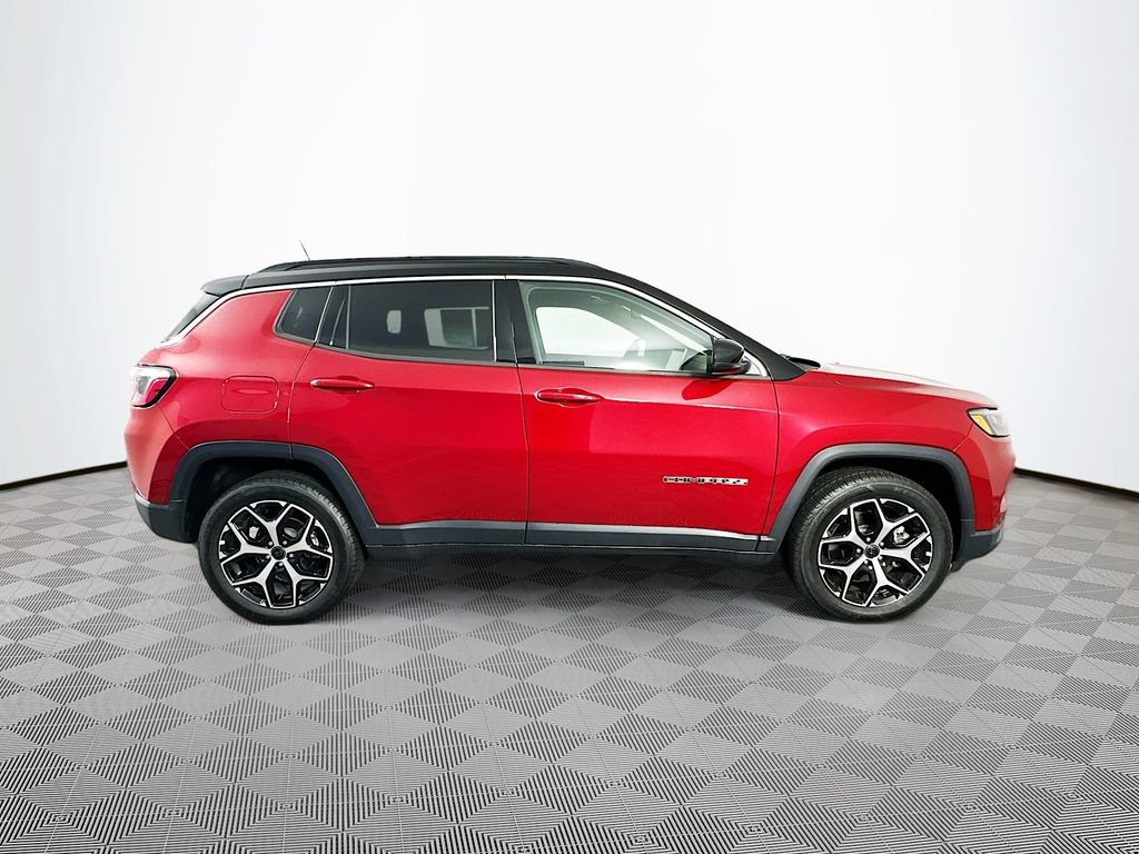 Certified 2025 Jeep Compass Limited AWD/4WD image 13