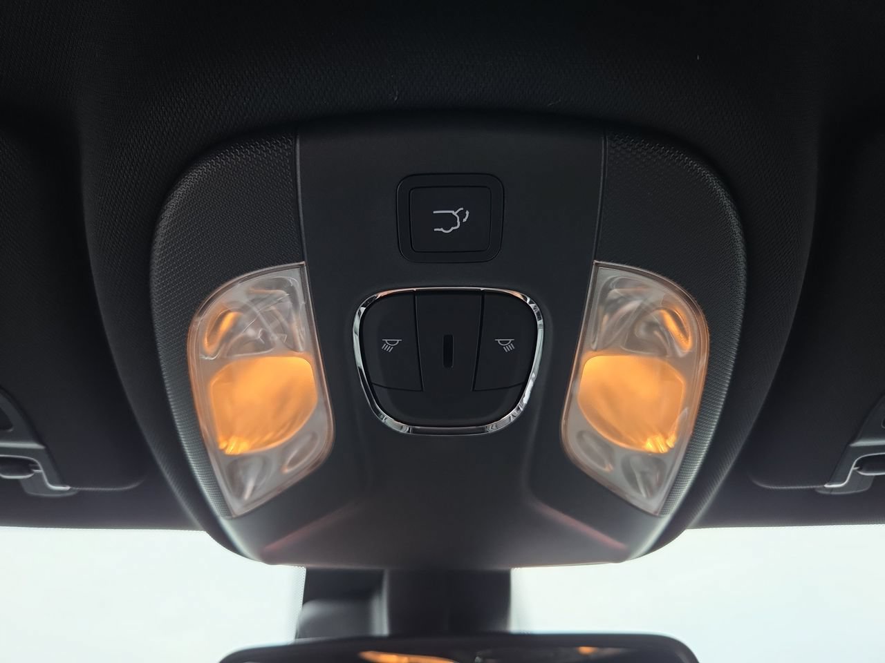 New 2026 Jeep Compass Latitude AWD/4WD image 24