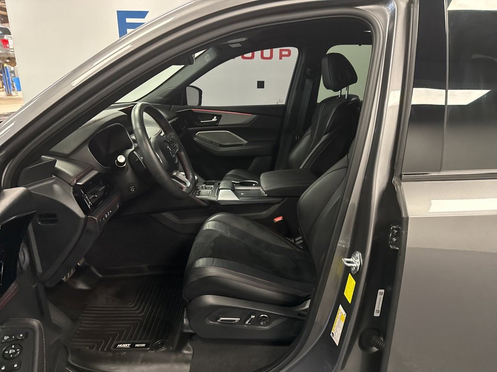 Used 2024 Acura MDX A-Spec image 17