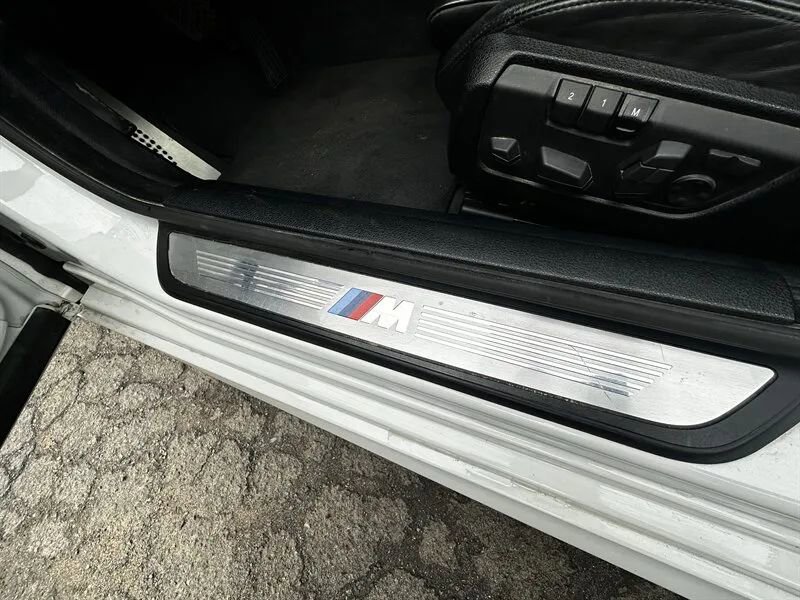 Used 2015 BMW 640i Gran Coupe w/ M Sport Package RWD image 27