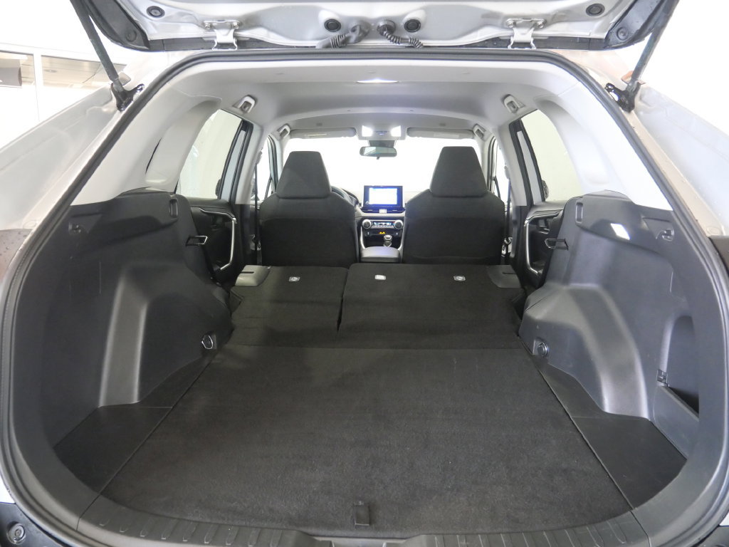 Used 2025 Toyota RAV4 LE AWD/4WD image 27